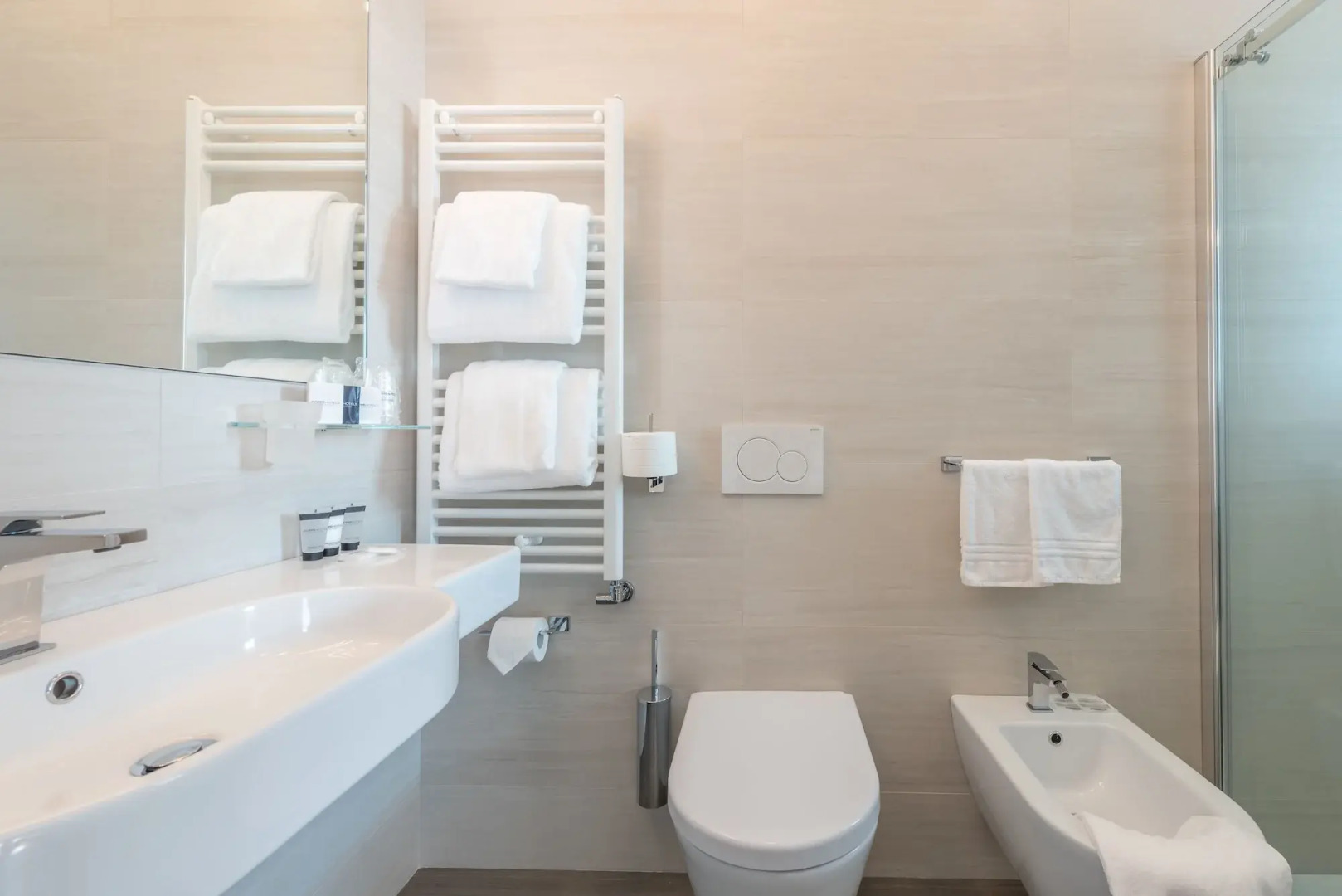 Hesperia Hotel & Residence