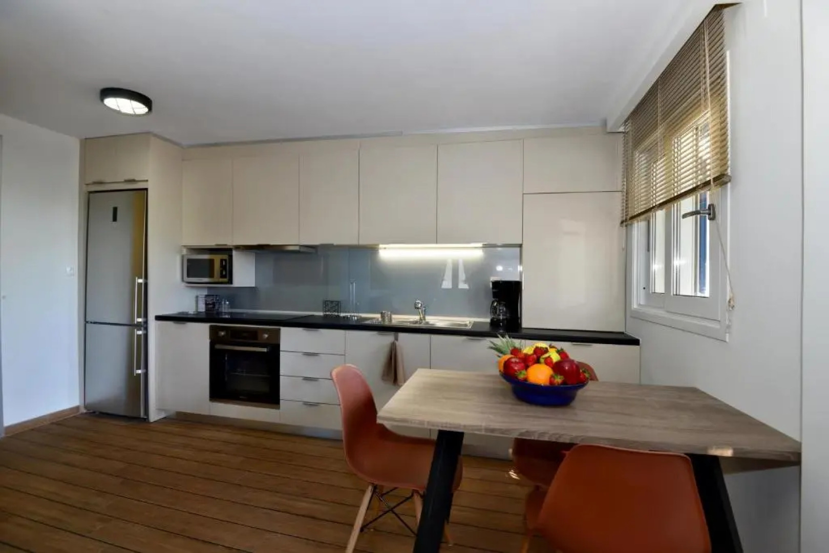 Deck2 Syros Premium Apartments