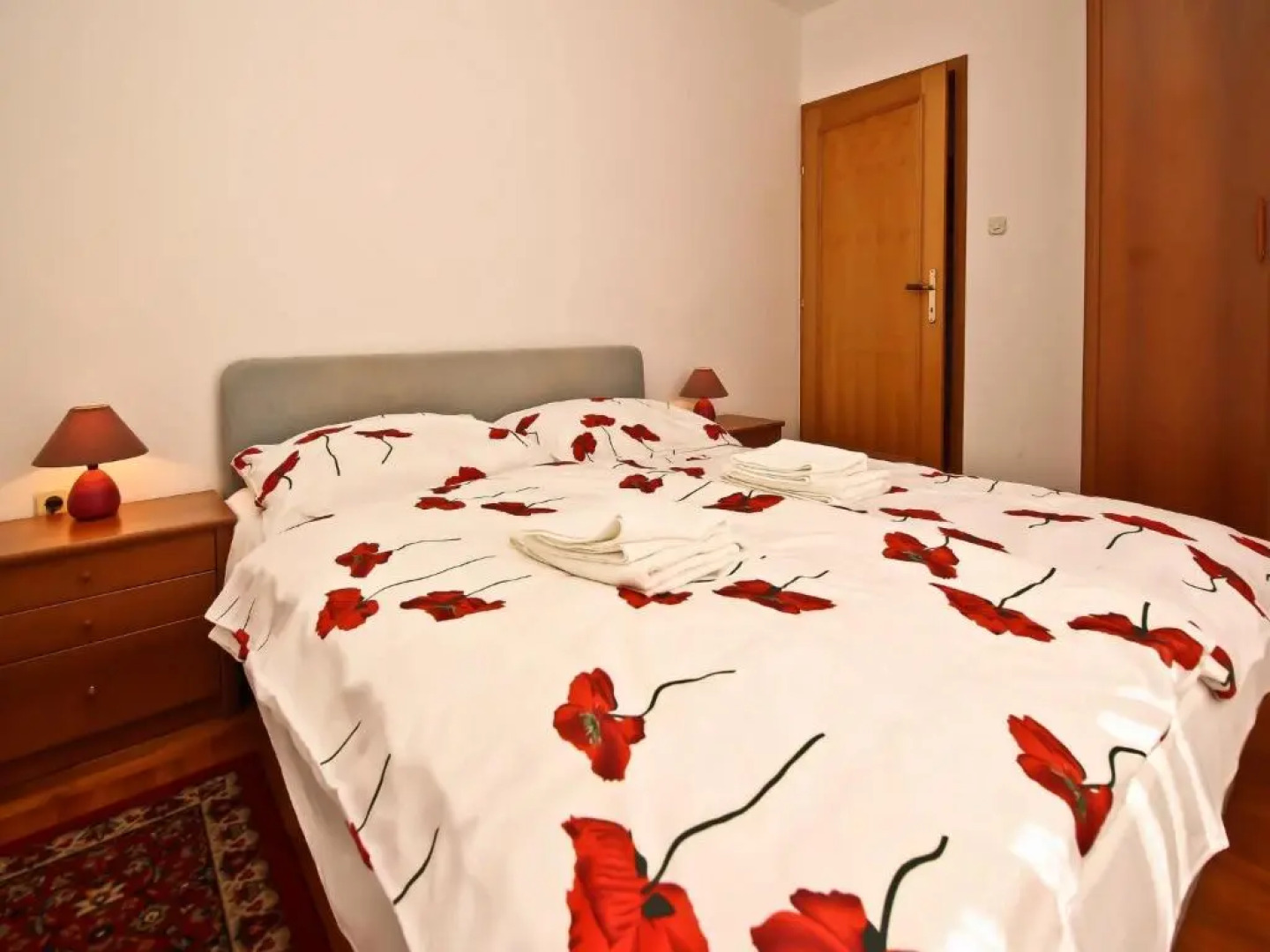 Apartments with a parking space Soline, Krk - 18802