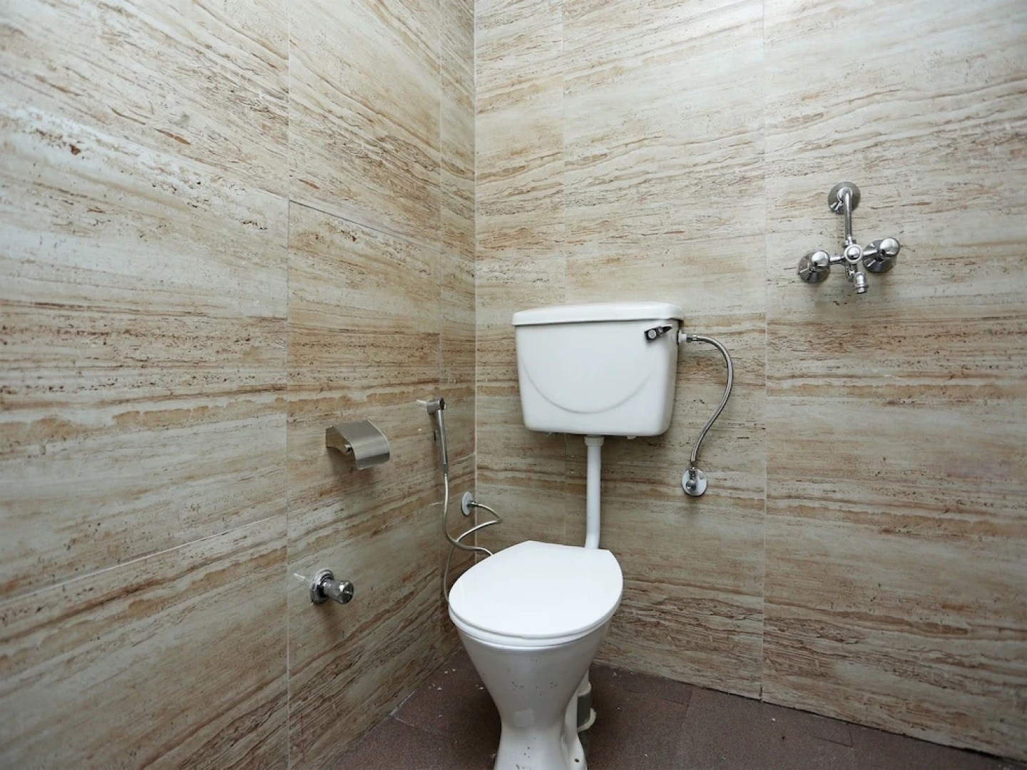 OYO 16515 Hotel Bombay Residency