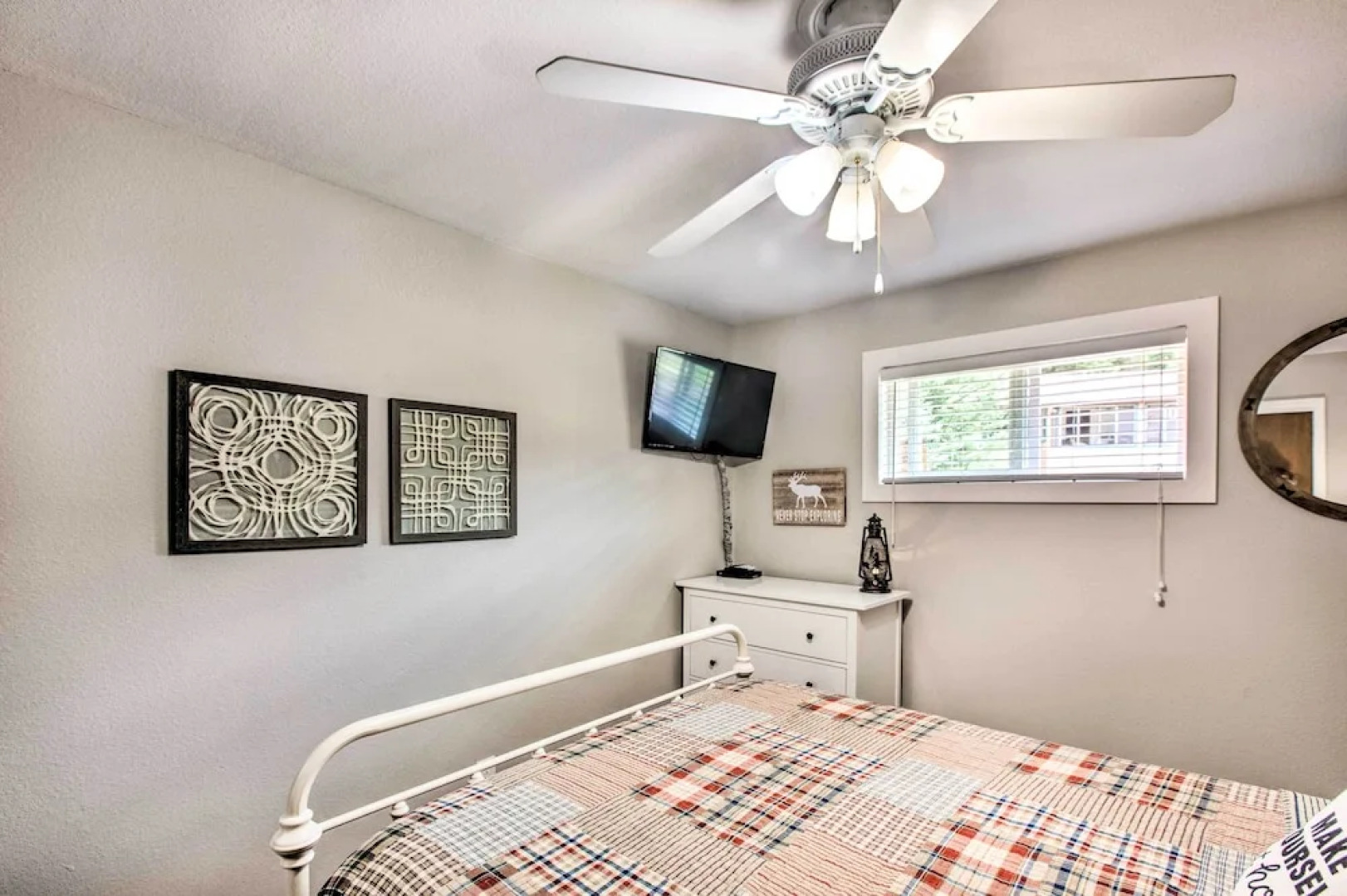 Main St Red River Ski Condo w/ Mountain View!