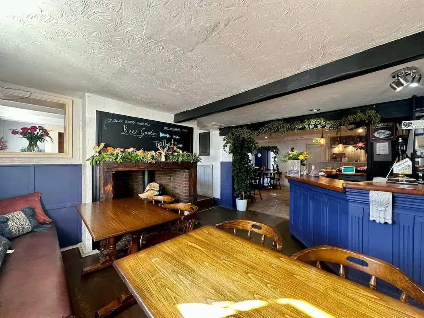 Courtyard Rooms - Studio - Double Bed - Wifi