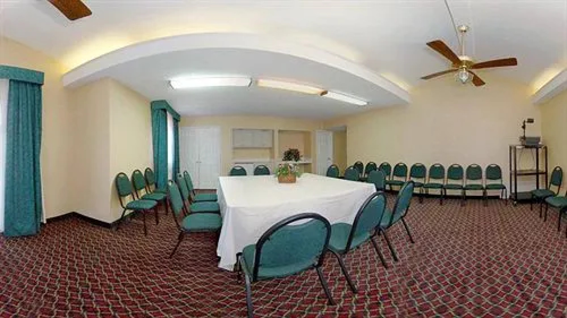 OYO Hotel Columbia SC I-20/I-26