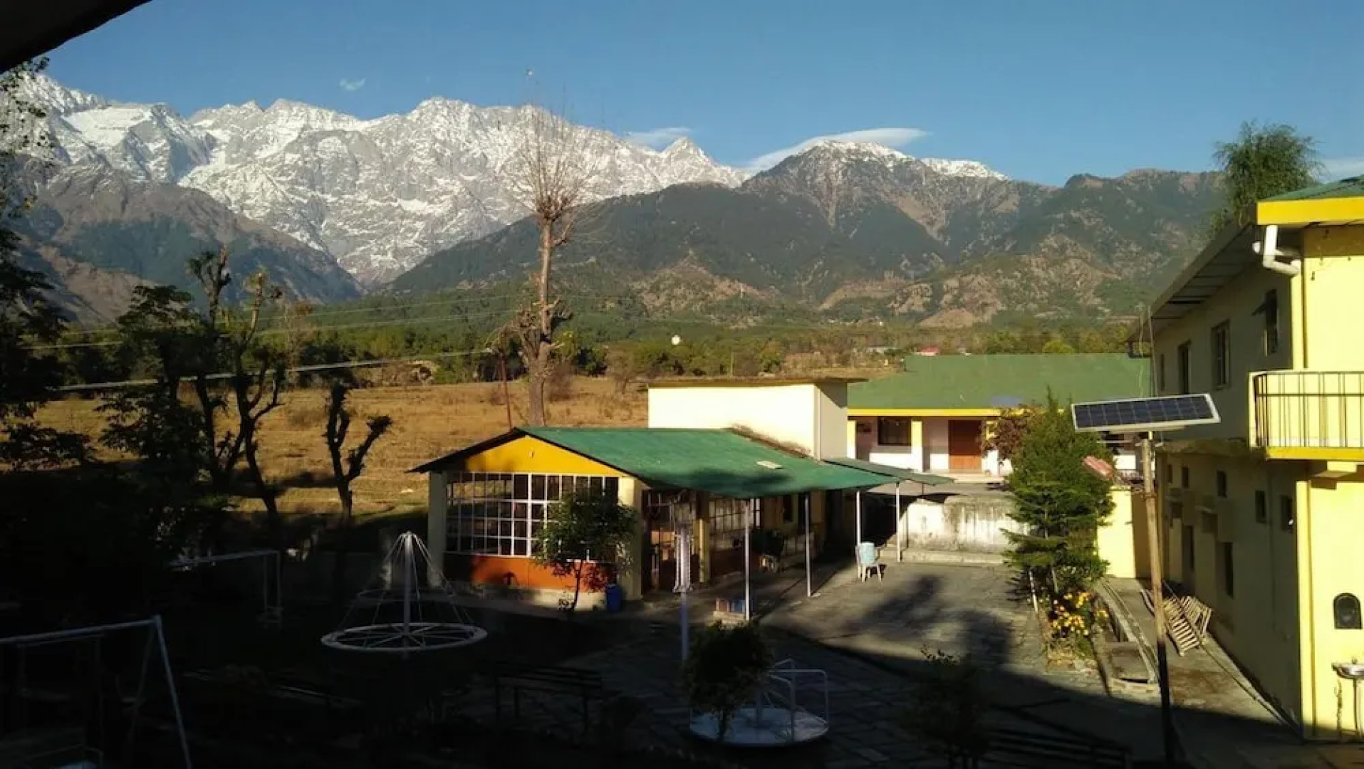 Pops Hotel and Restaurant