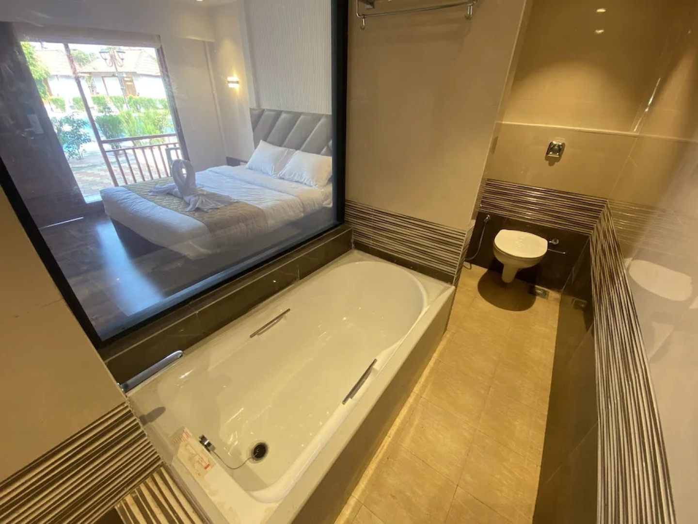 DAN Resorts & Weddings