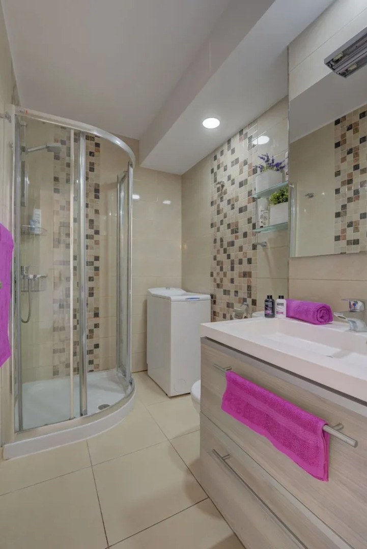 307 Bright Apartment, Sea View, WiFi, Air Conditioning