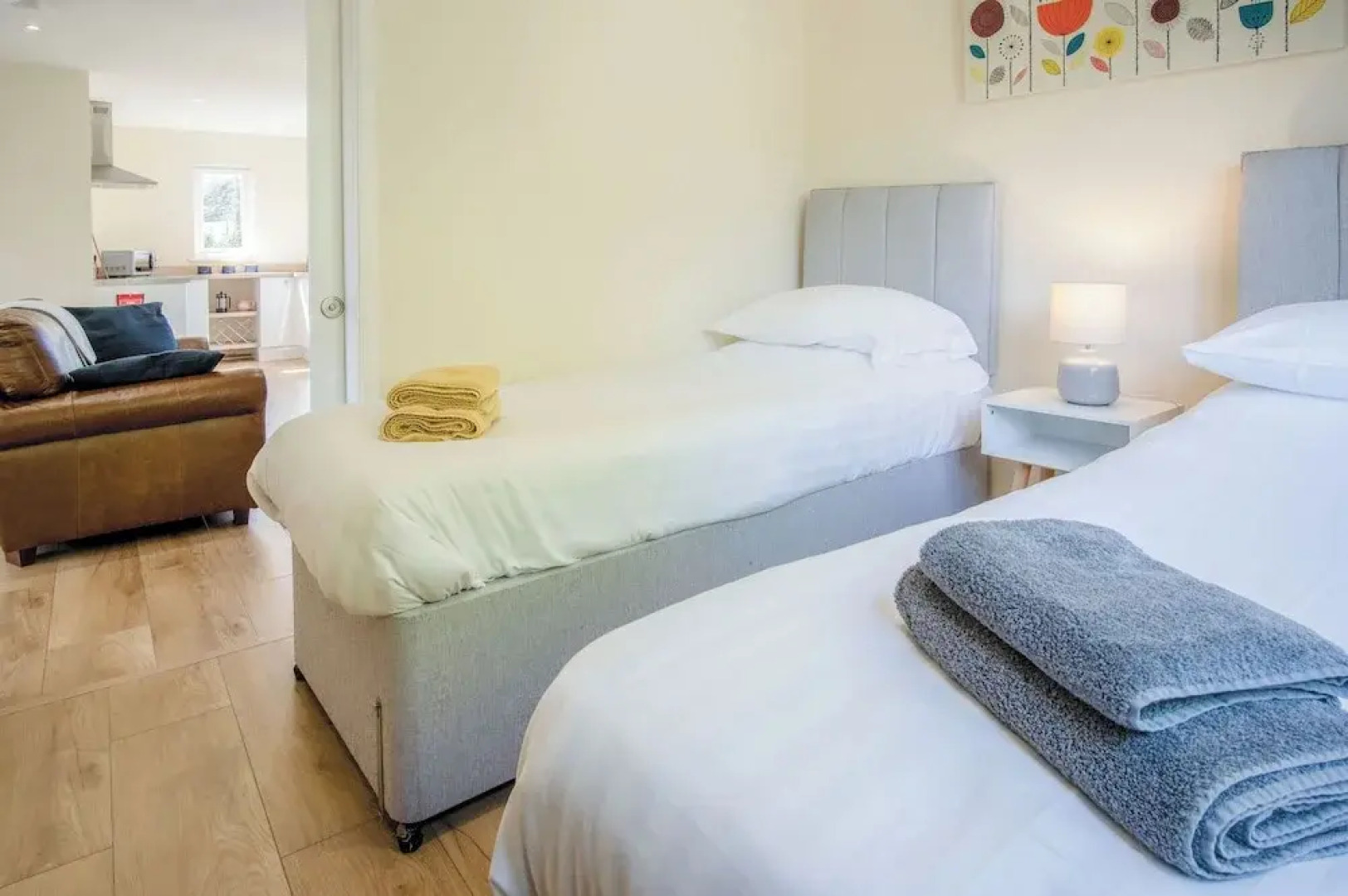 Skomer Lodge - 2 Bedroom Lodge - Manorbier