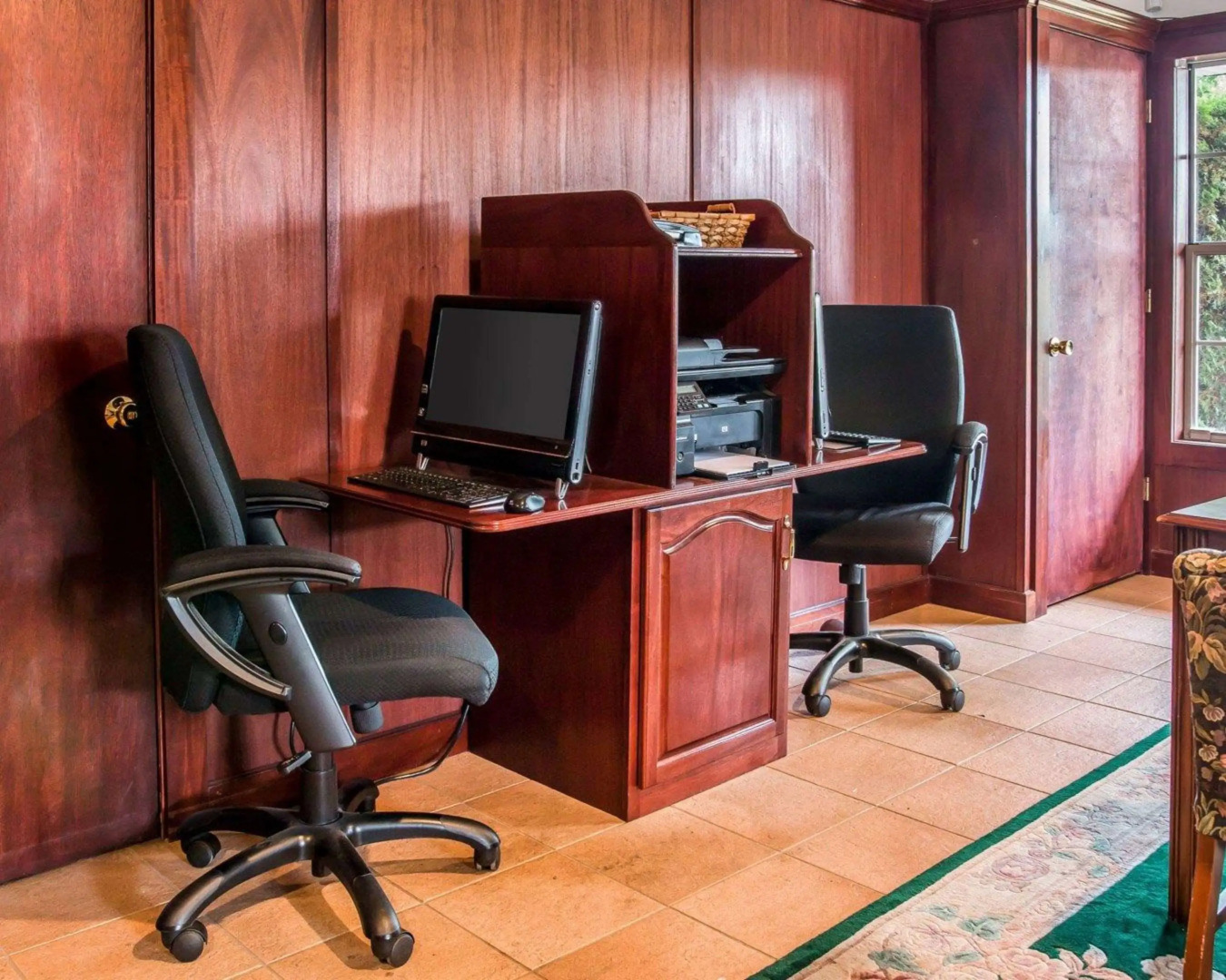 Clarion Hotel Mackinaw City Beachfront