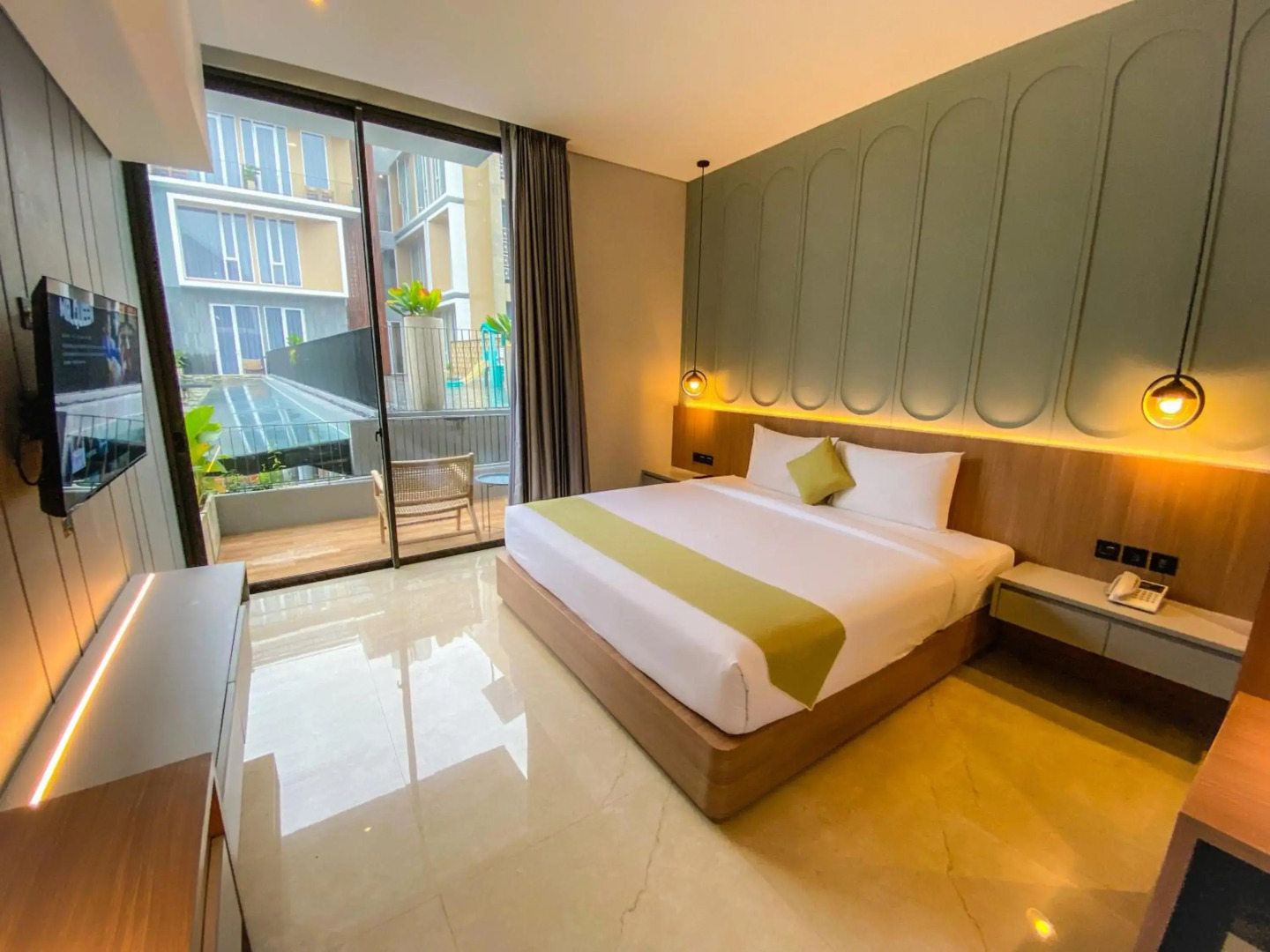 Facade Hotel by Azana