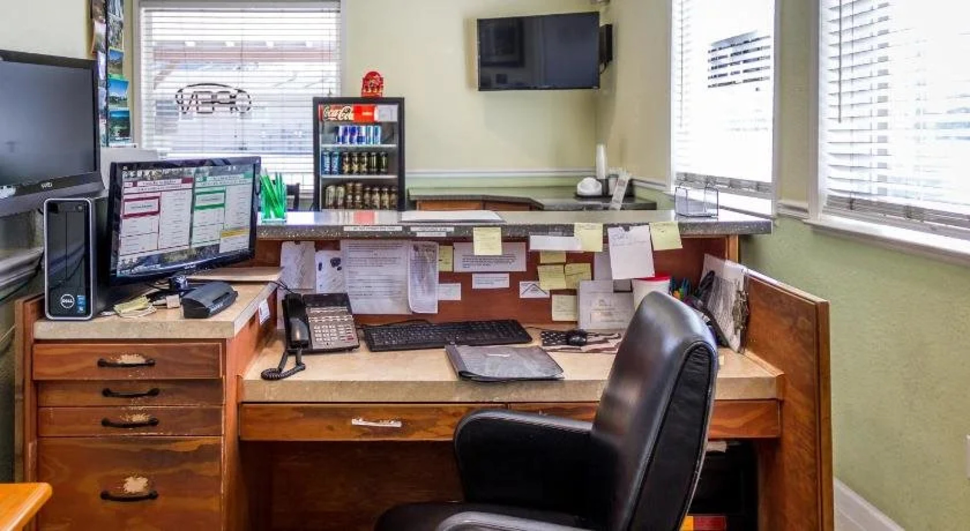 Green Gables Motel & Suites