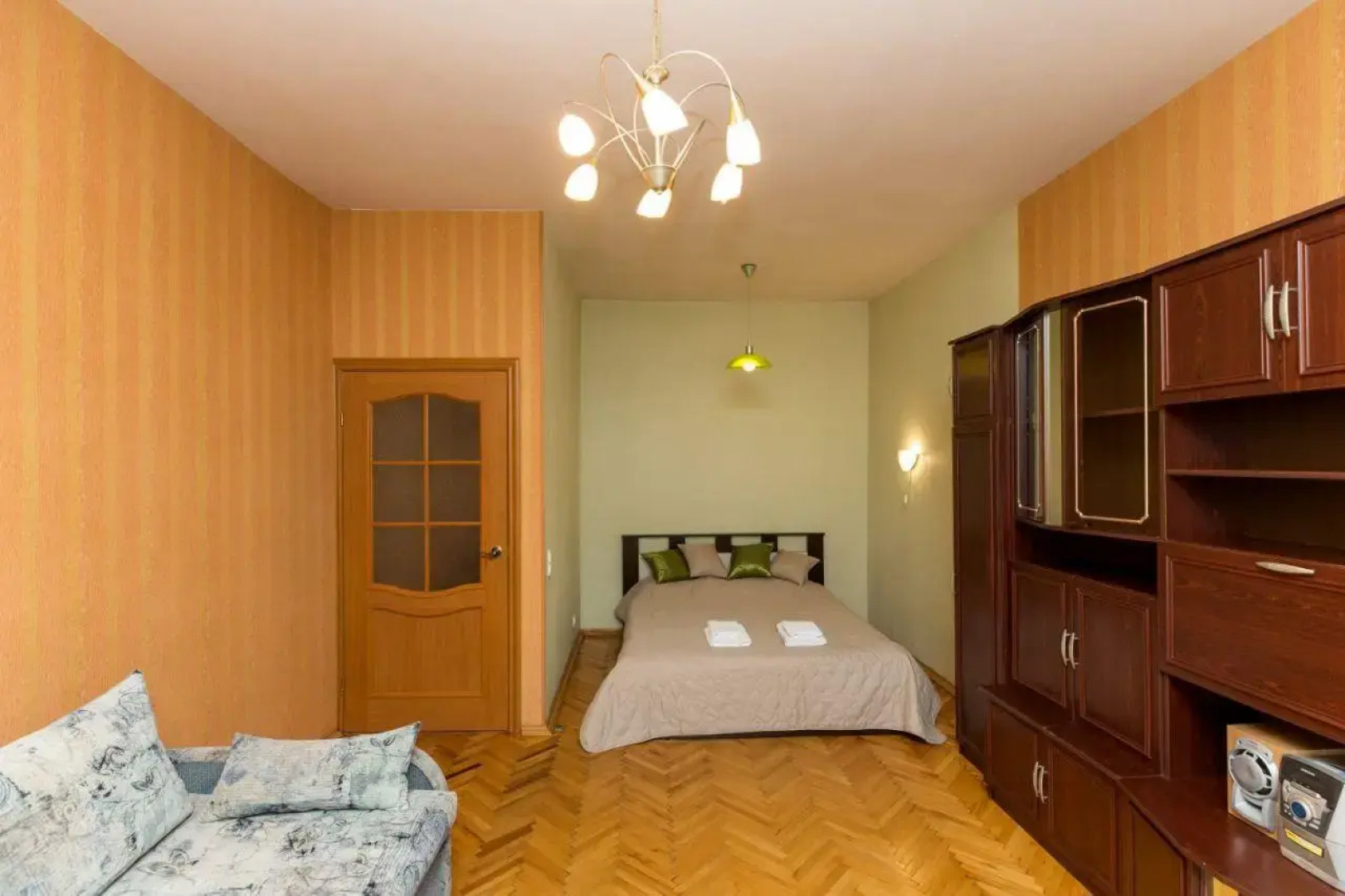 Апартаменты на улице Типанова 16