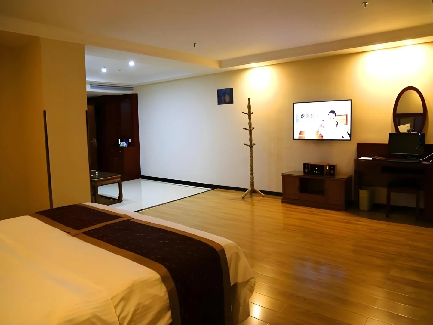 GreenTree Inn Hunan Jishou Longshan Yuelu Avenue Business Hotel