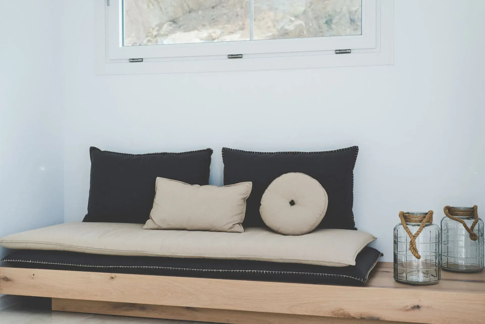 Super Paradise Hotel