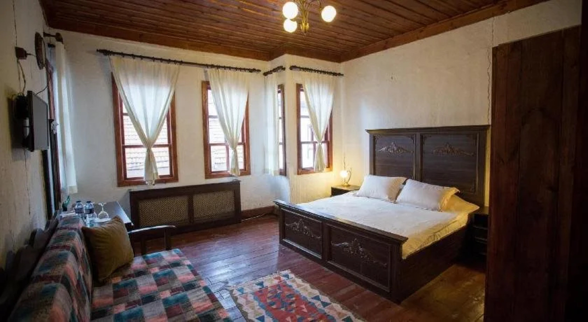 Melek Hotels Mudurnu Tekkeliler Konağı