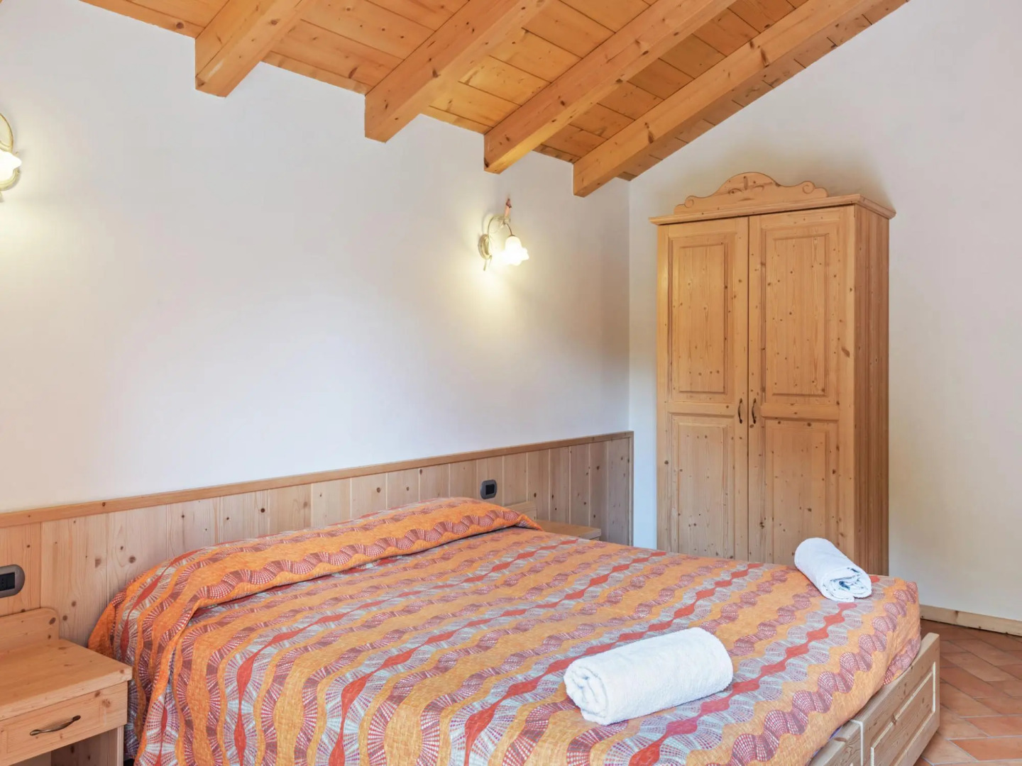 Accommodation with wellness center, in Val di Sole, 1km away from the ski bus