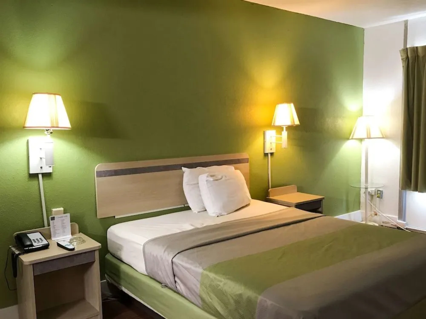 Days Inn By Wyndham Hardeeville Near Hilton Head