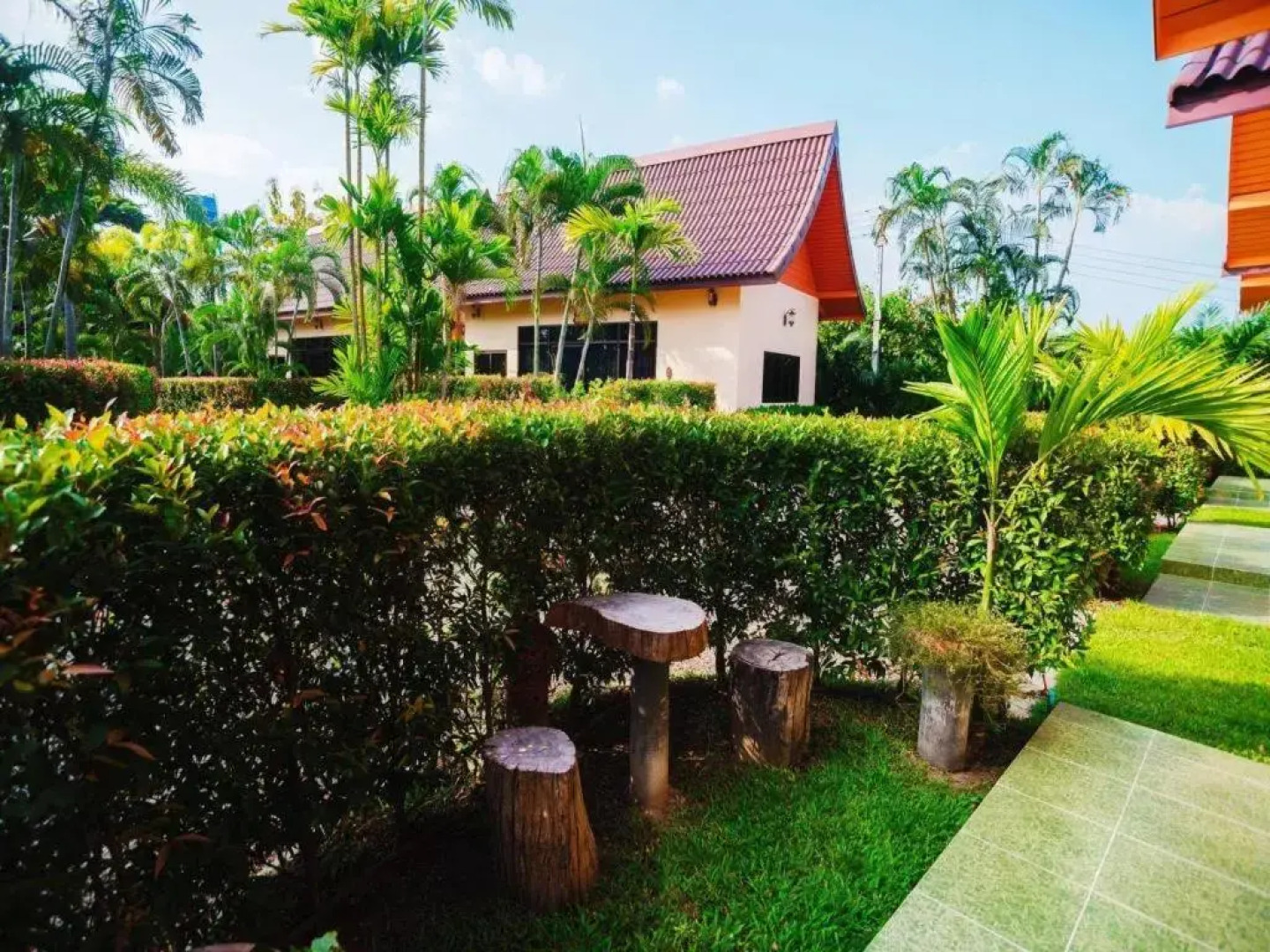 Rommai Reunngam Resort