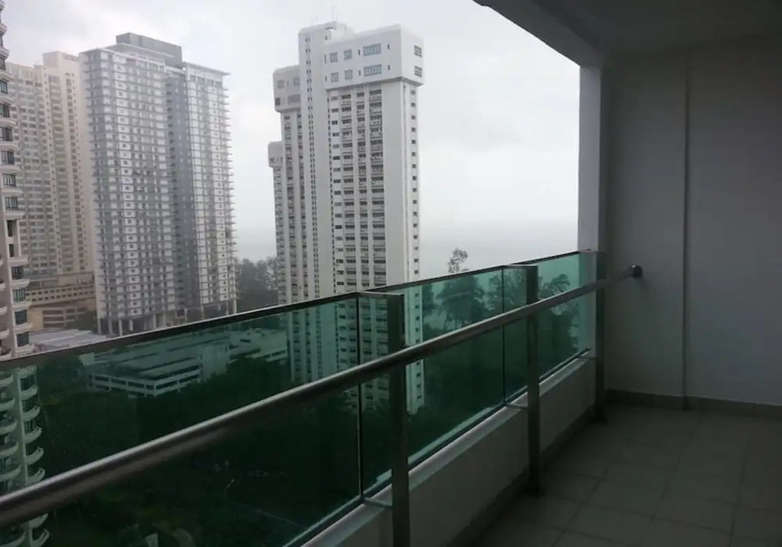 Studio At Mansion One