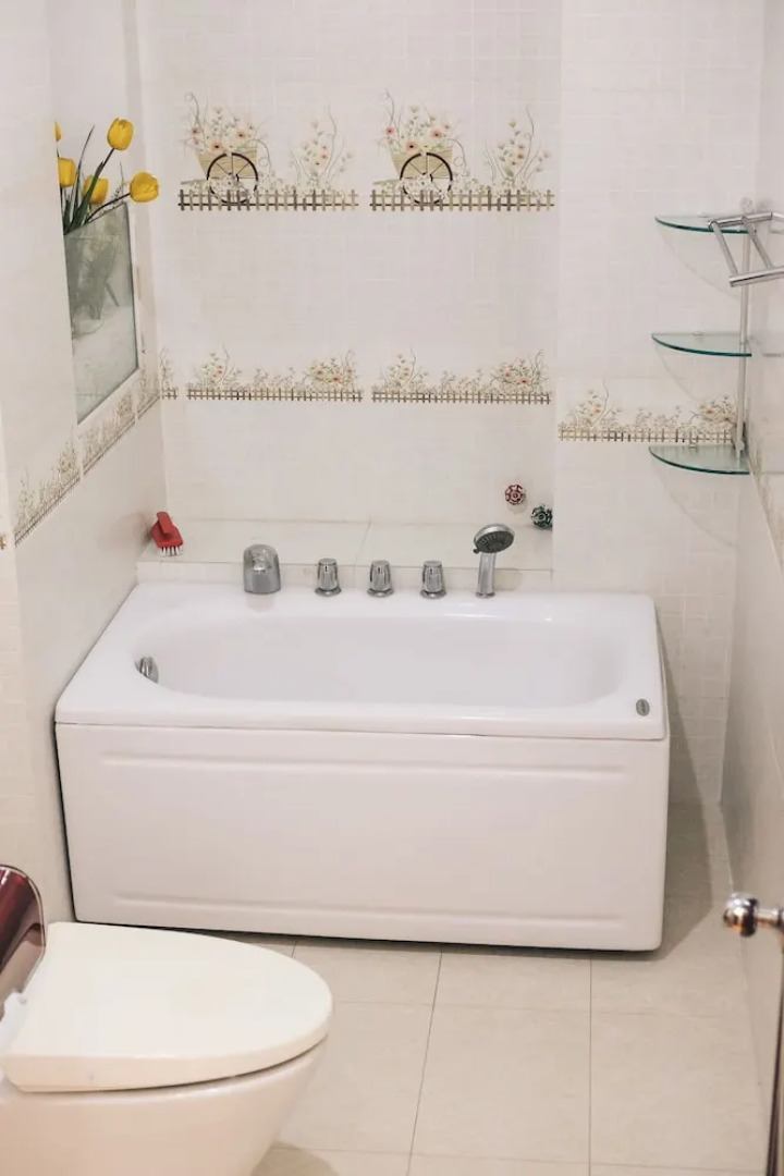 White Hotel - Hostel