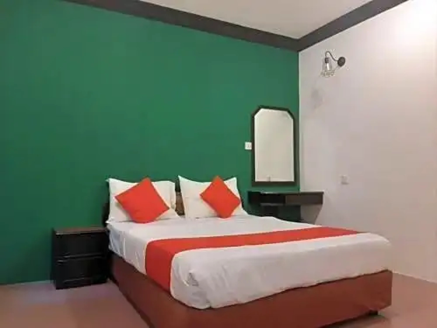 OYO 90306 G City Hotel