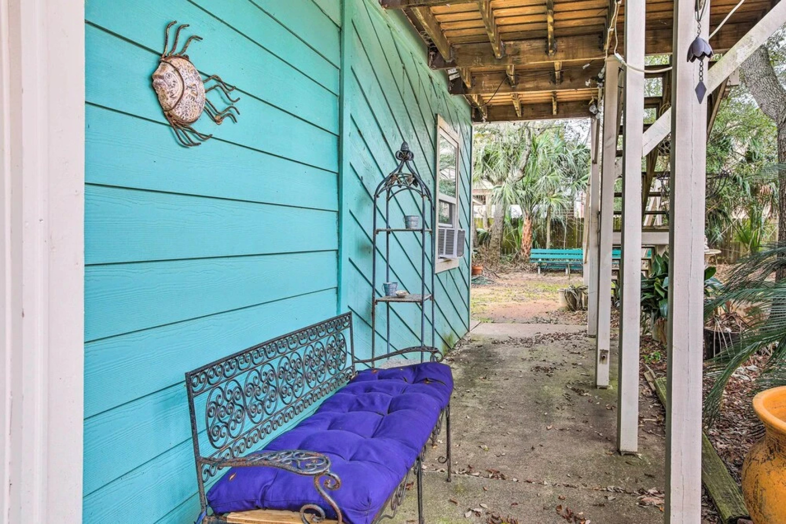 Walk to Coast: Galveston Bay Retreat w/ Grill