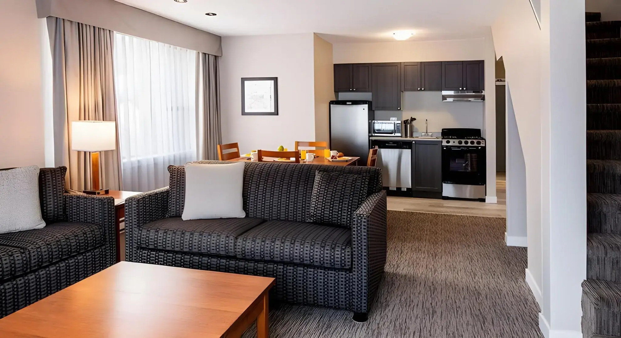 Whistler Village Inn And Suites