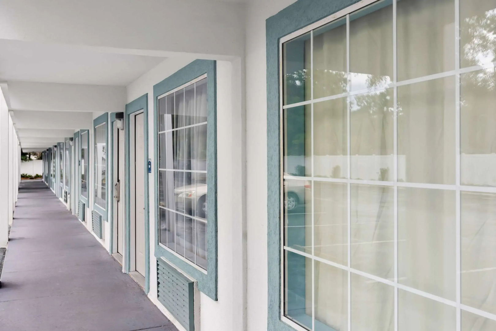 Suburban Studios Brunswick I-95