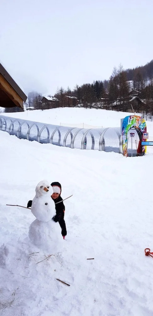 Studio in Allos, With Wonderful Mountain View - 600 m From the Slopes