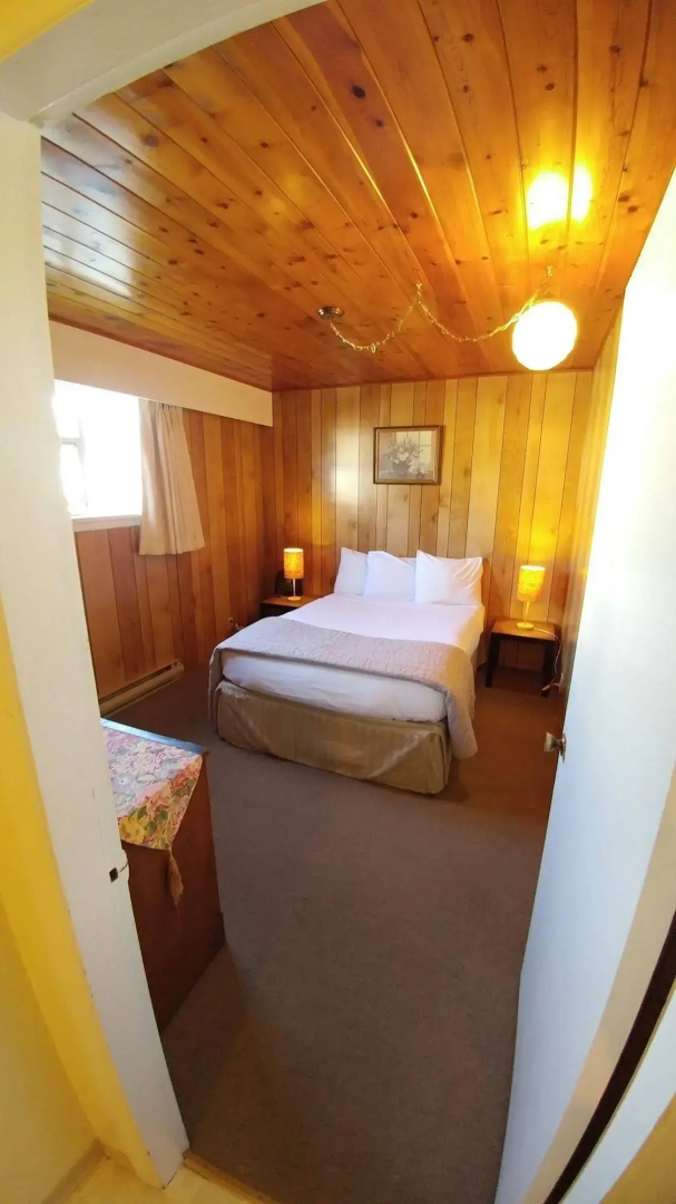 Cozy Court Motel