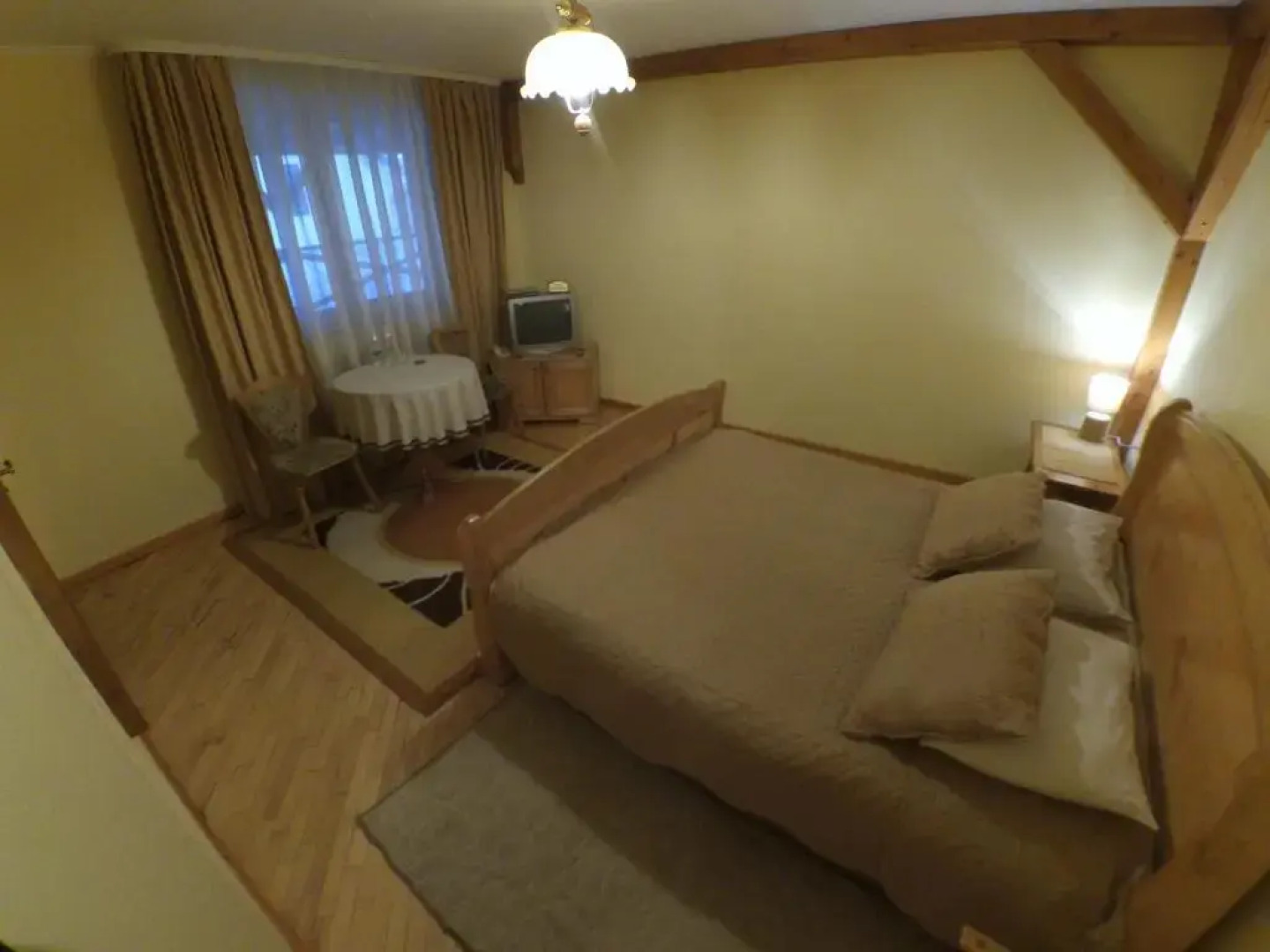 Отель Зорепад 