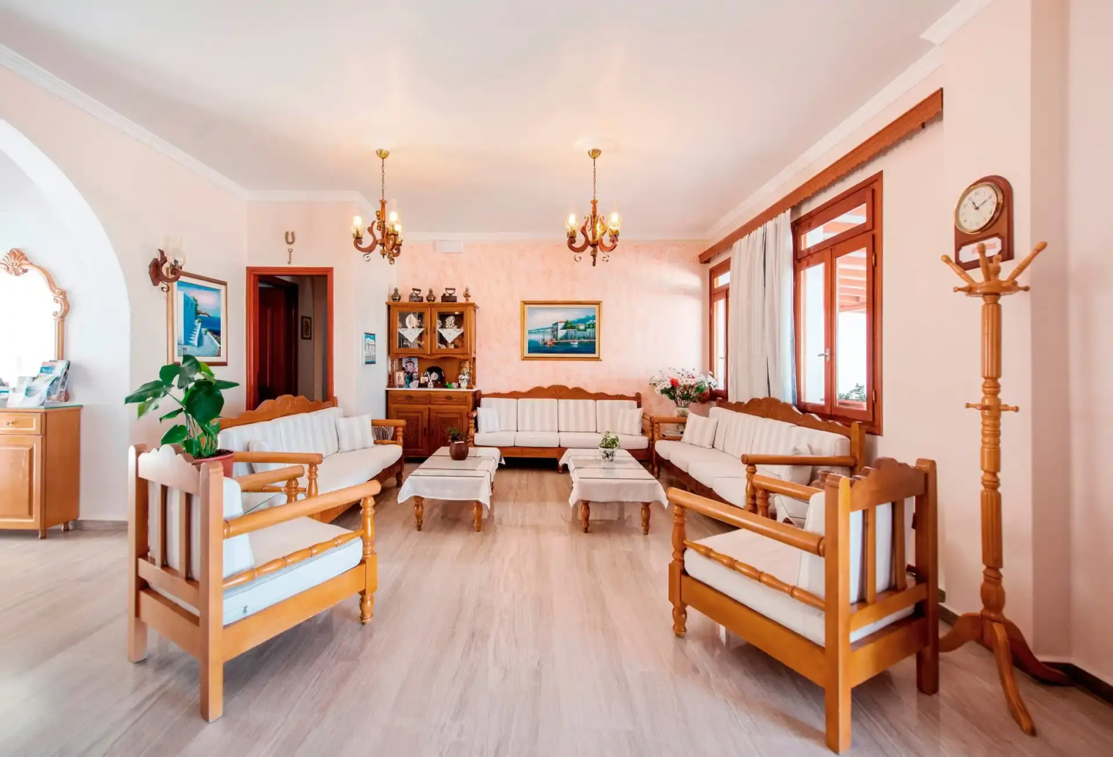 Irene Hotel & Studios | Beachfront