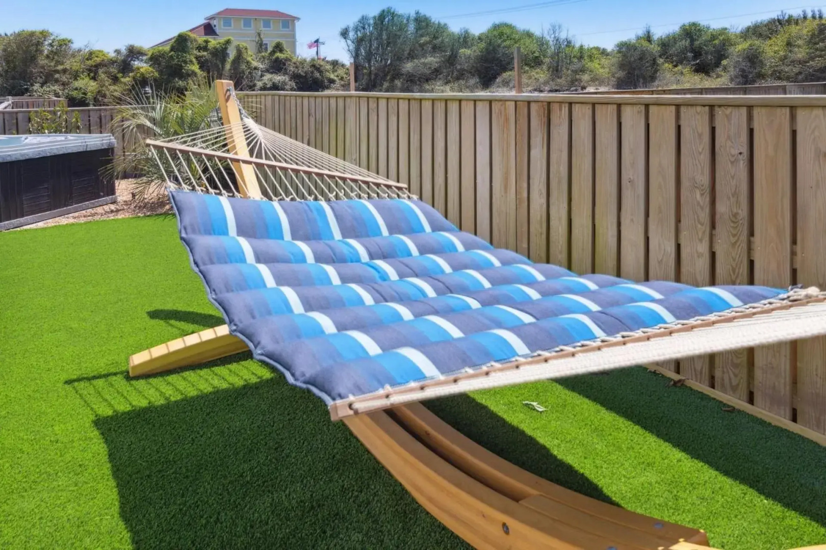 4057 - Fairways & Seaspray