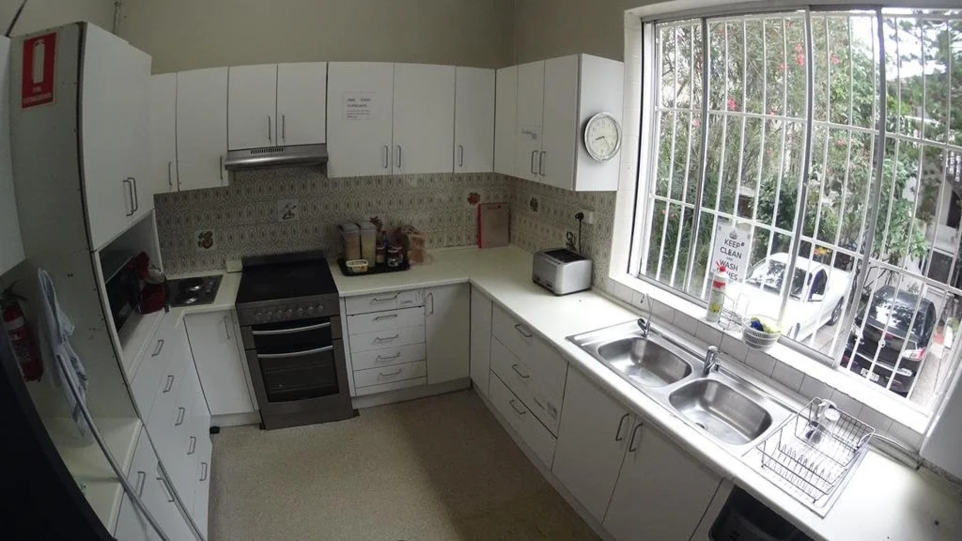 Coogee Beach House - Hostel