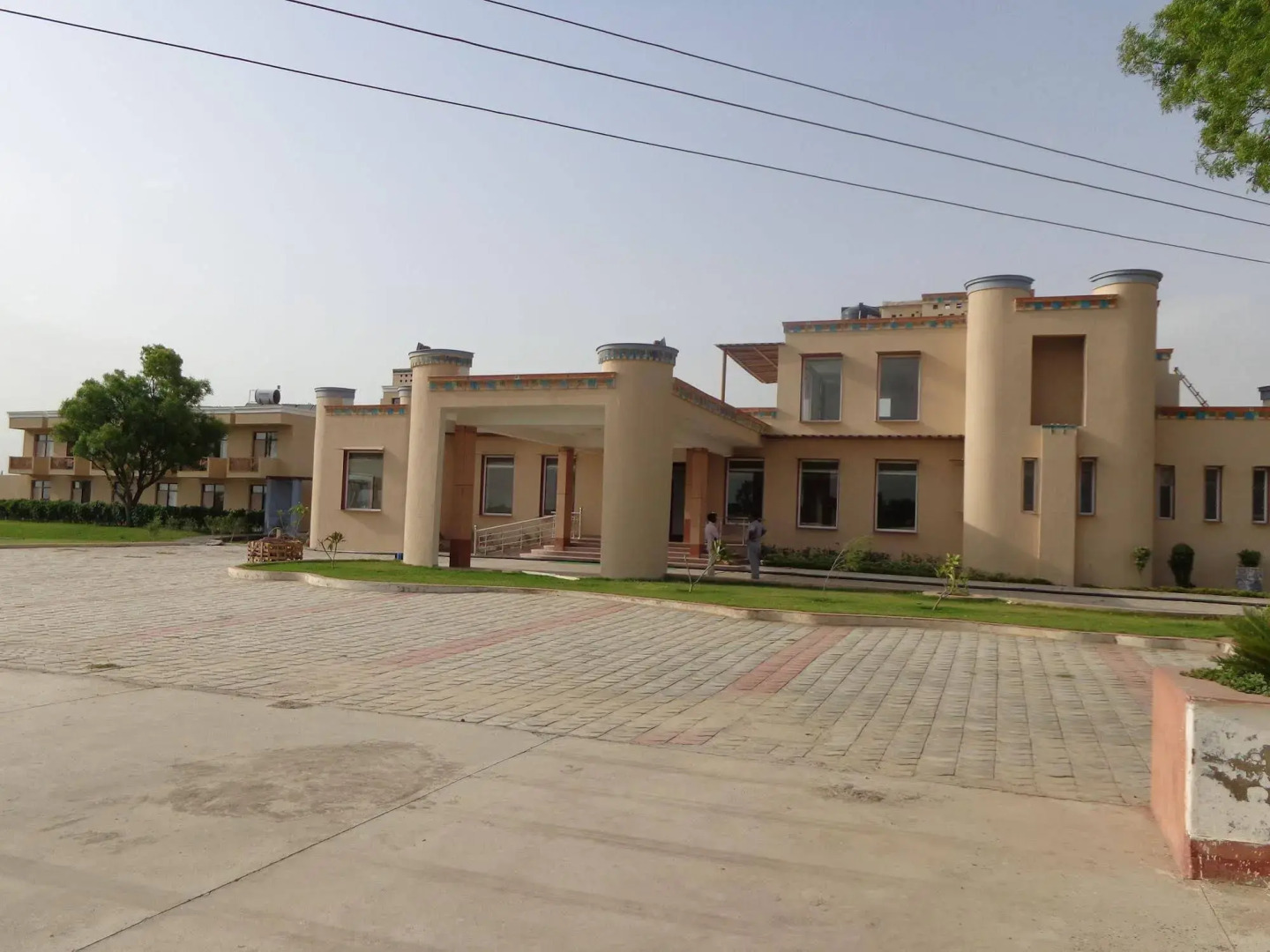 Treehouse Sunrise Resort Neemrana