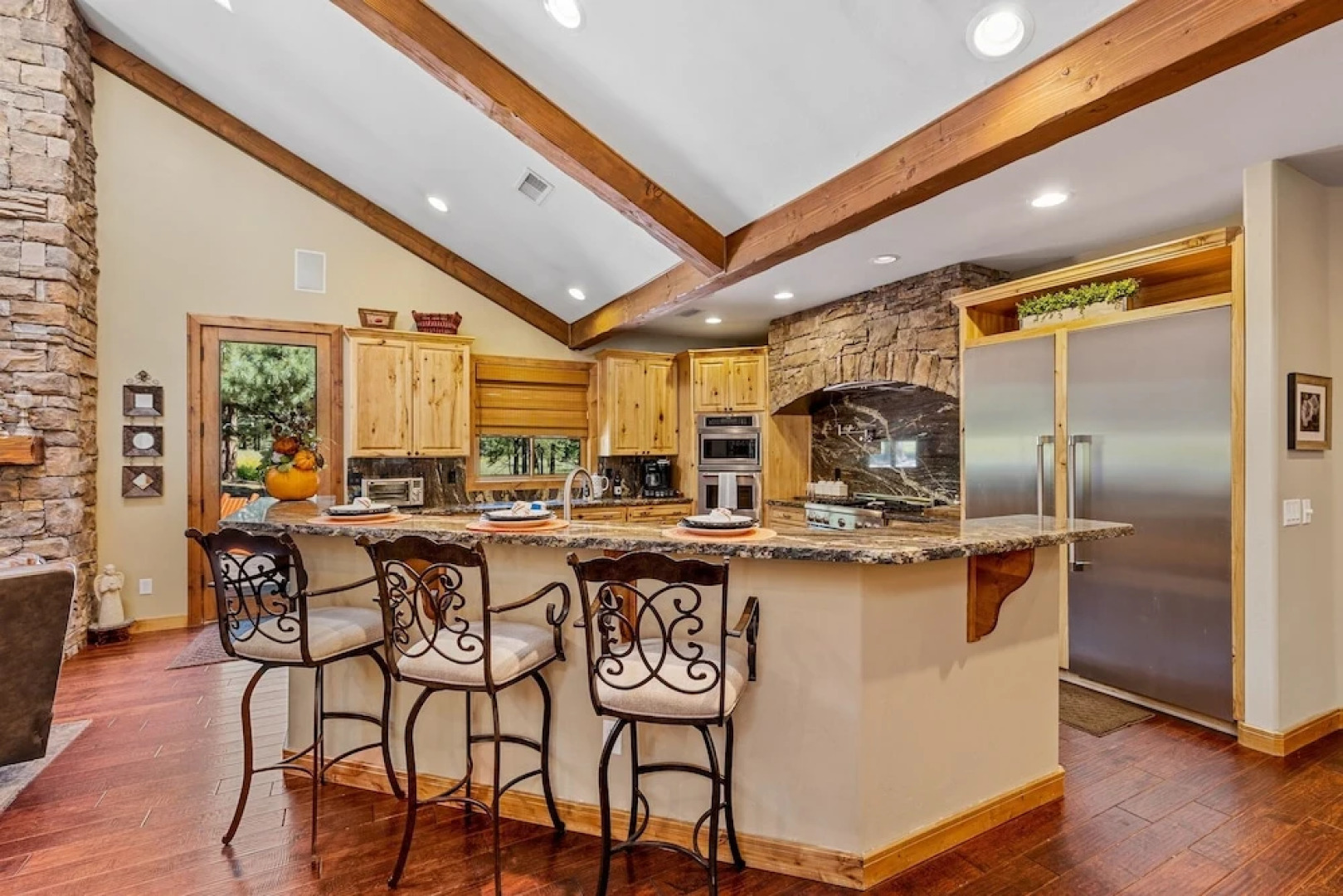 Townsend Flagstaff 3 Bedroom Home by RedAwning