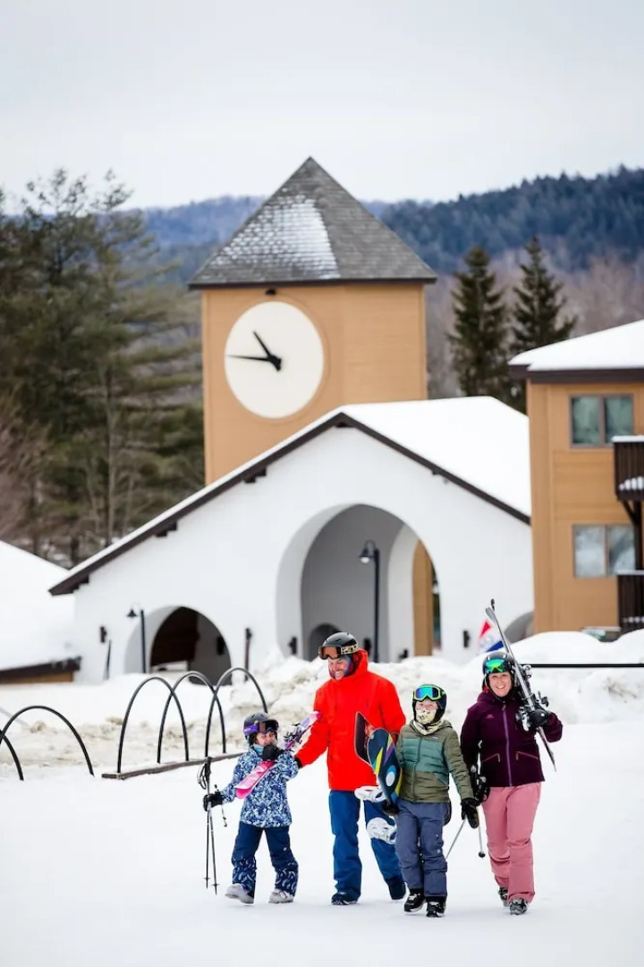 Winterplace 3 Br- Plenty Of Bedding- Great For Families 3 Bedroom Condo by RedAwning