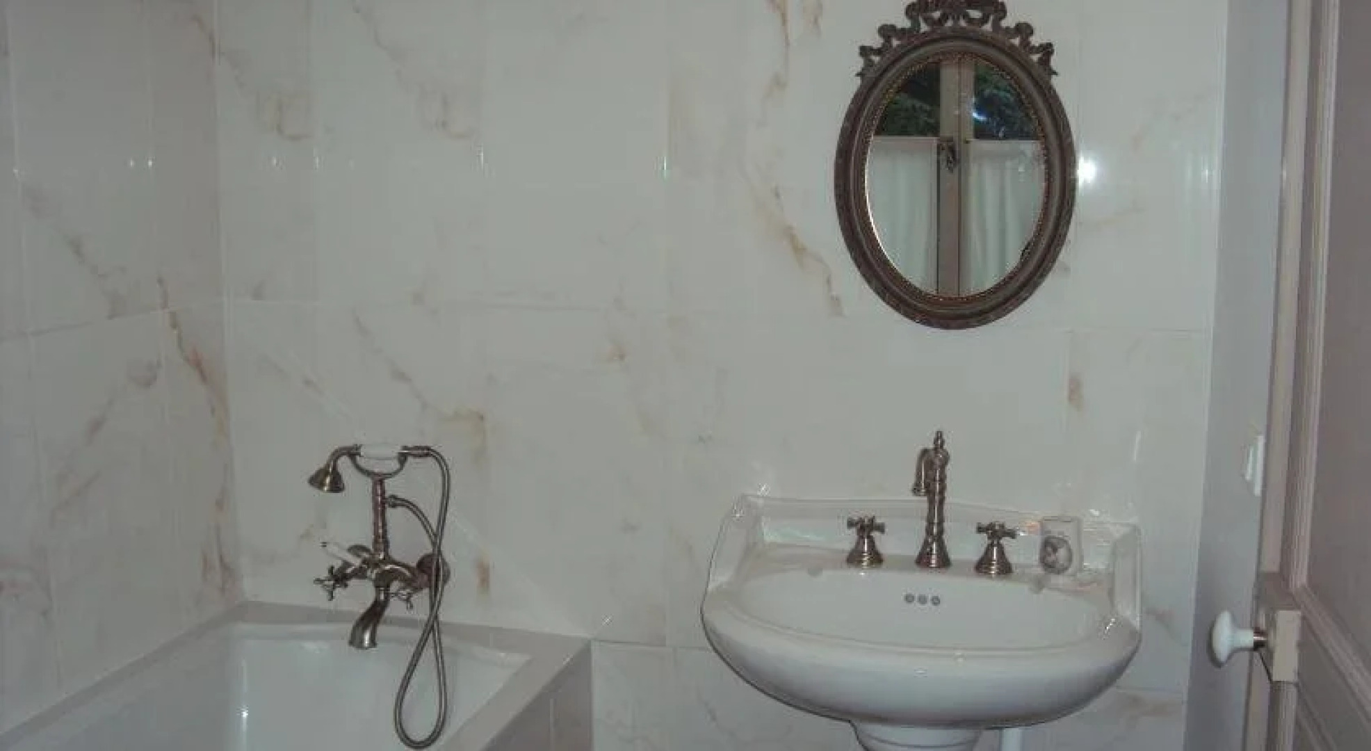 Chateau Du Four De Vaux