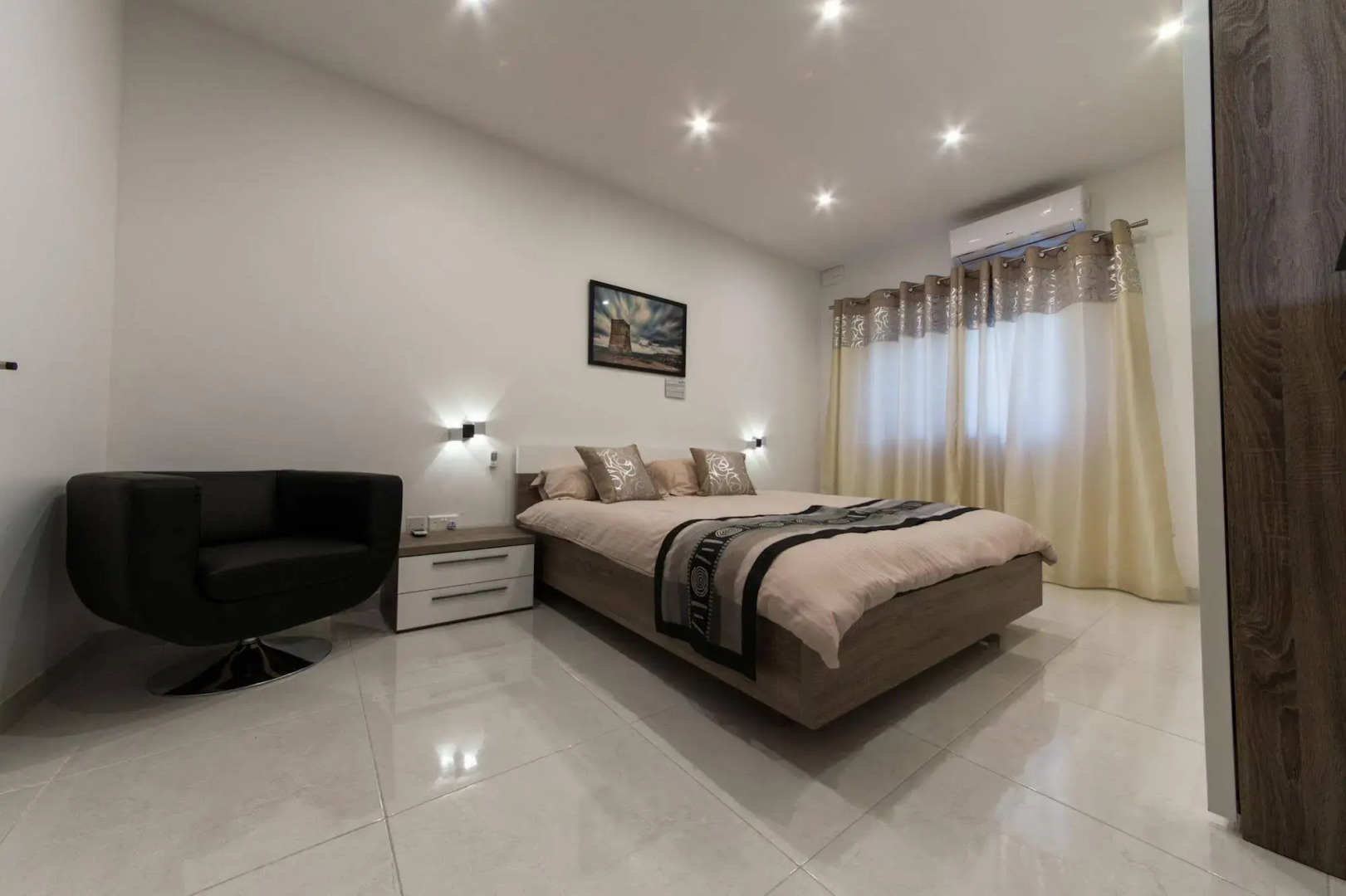 Country view luxury apartment