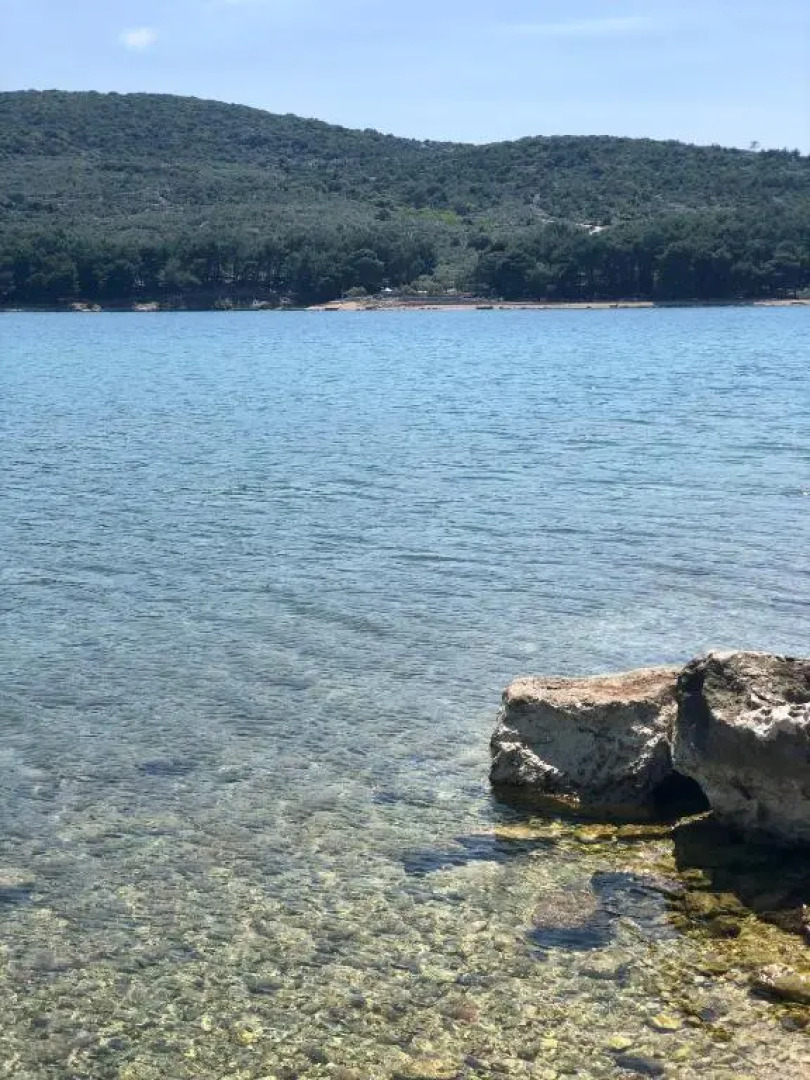 SeaYou!***Charming 1-bedroom rental unit in the old city center of Cres