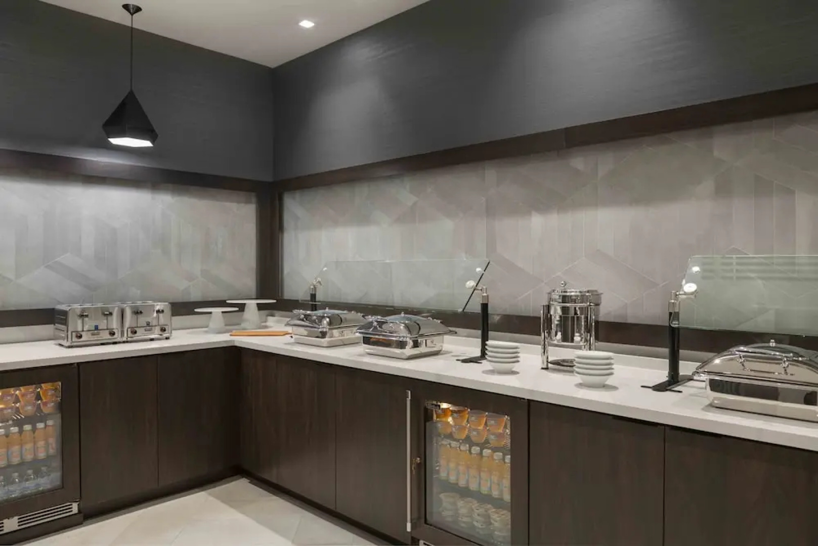 Staybridge Suites Boston Logan Airport - Revere