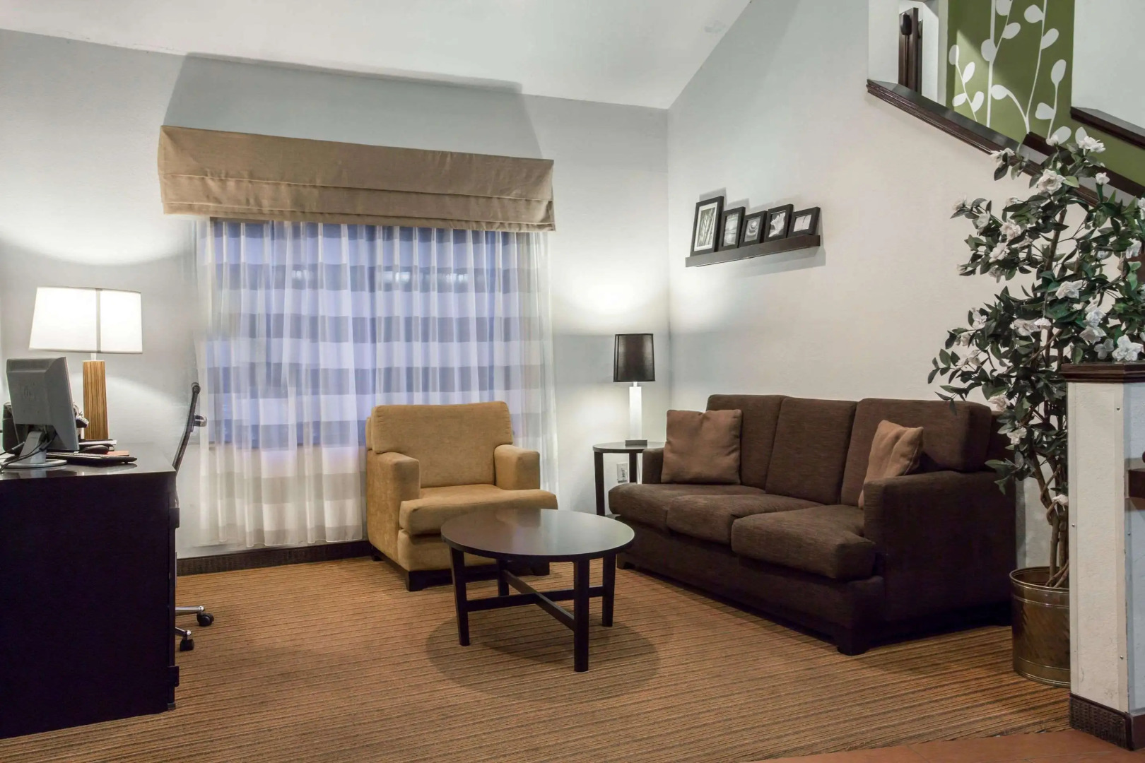 Rodeway Inn Austell Six Flags