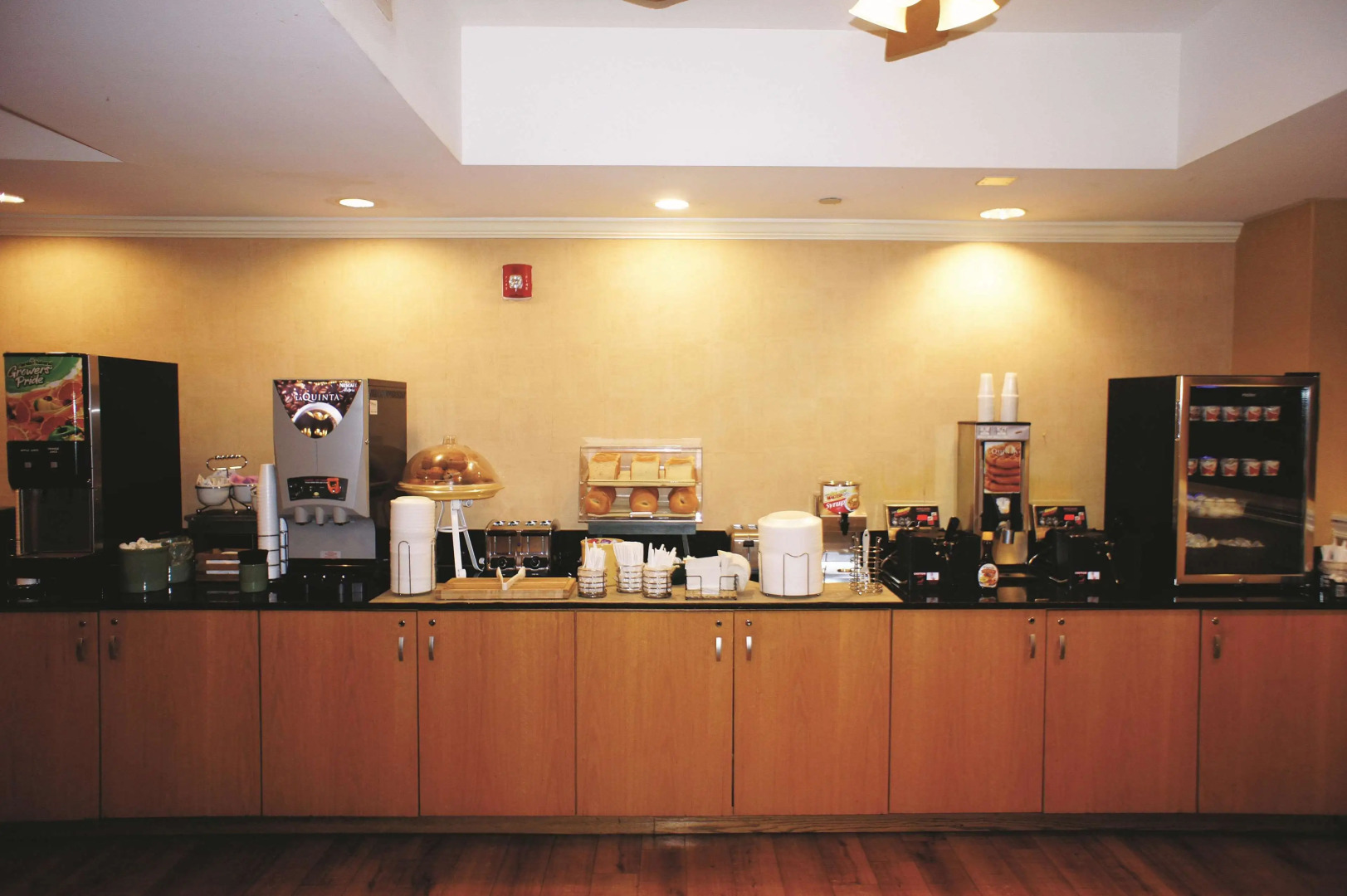 La Quinta Inn & Suites by Wyndham Sarasota Downtown