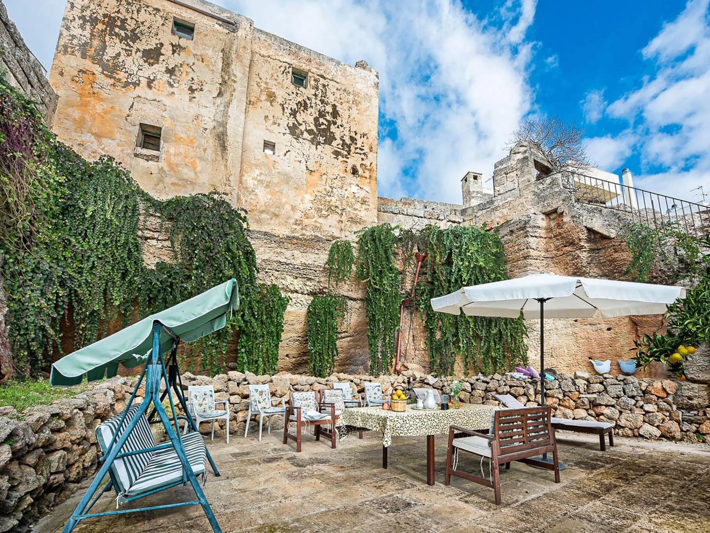 Quaint Holiday Home in Lecce Apulia near Town Center