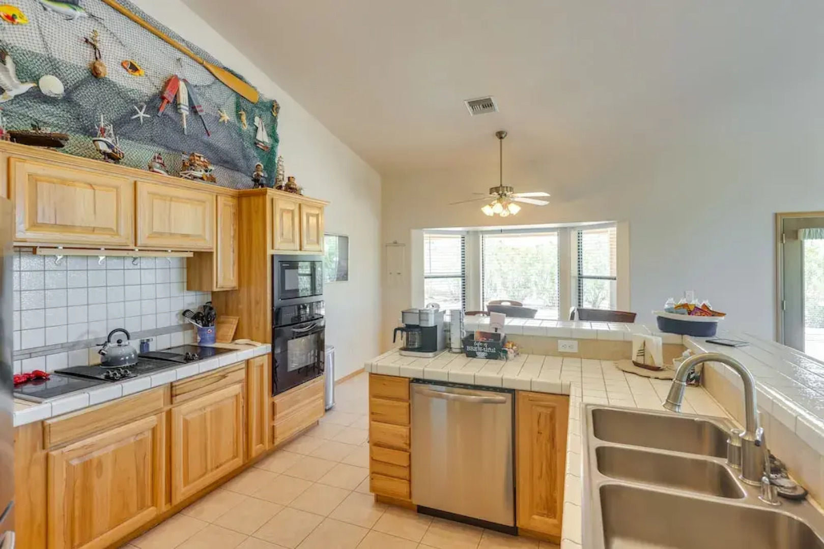 Casa Vista' Bullhead City Home w/ Patio + View!