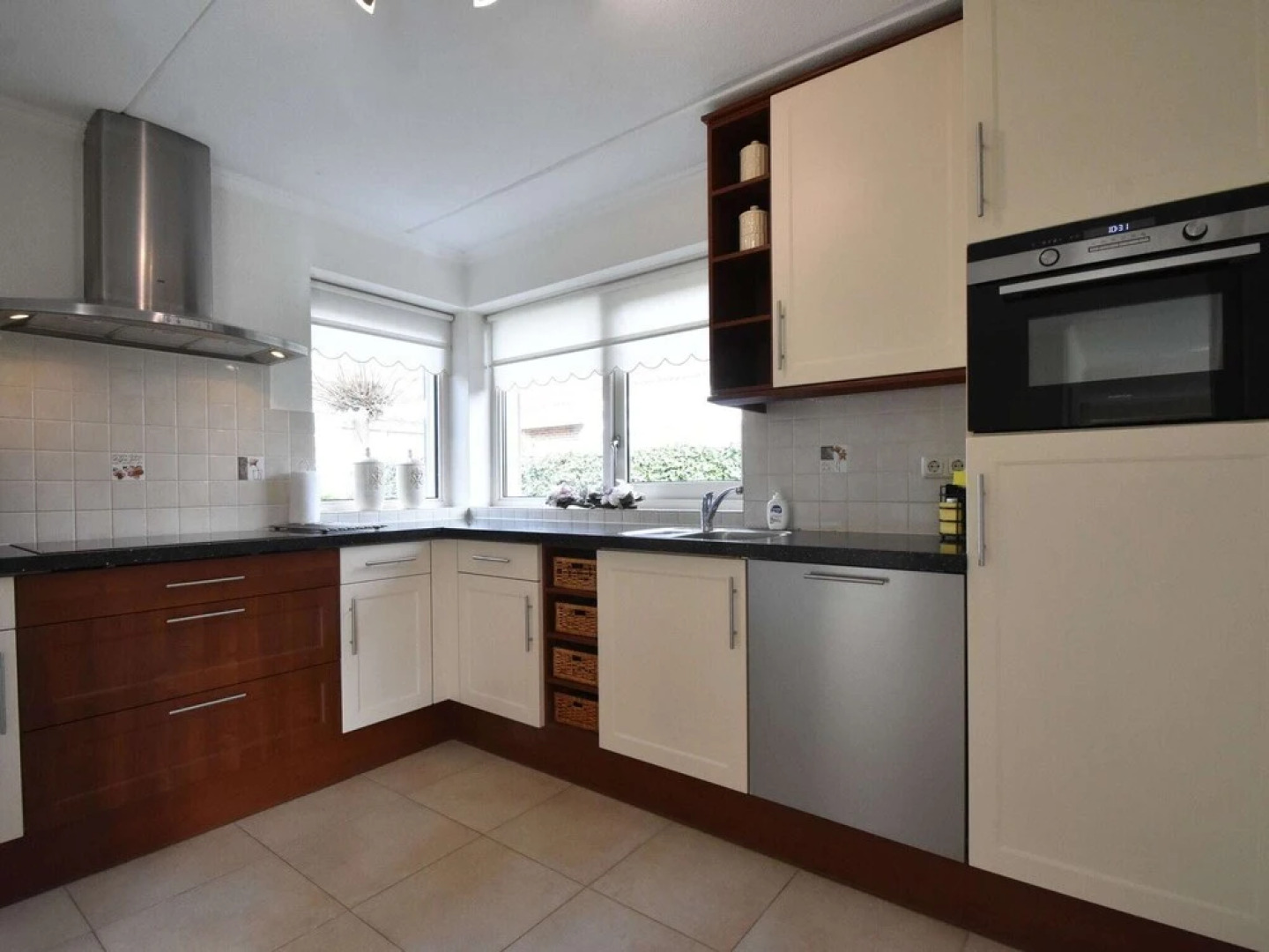 Family Home in Zeewolde by Forest Trails