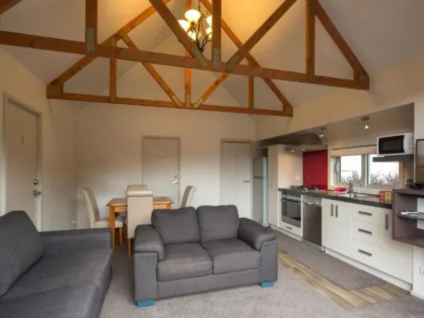 Pinewood Houses and Apartments