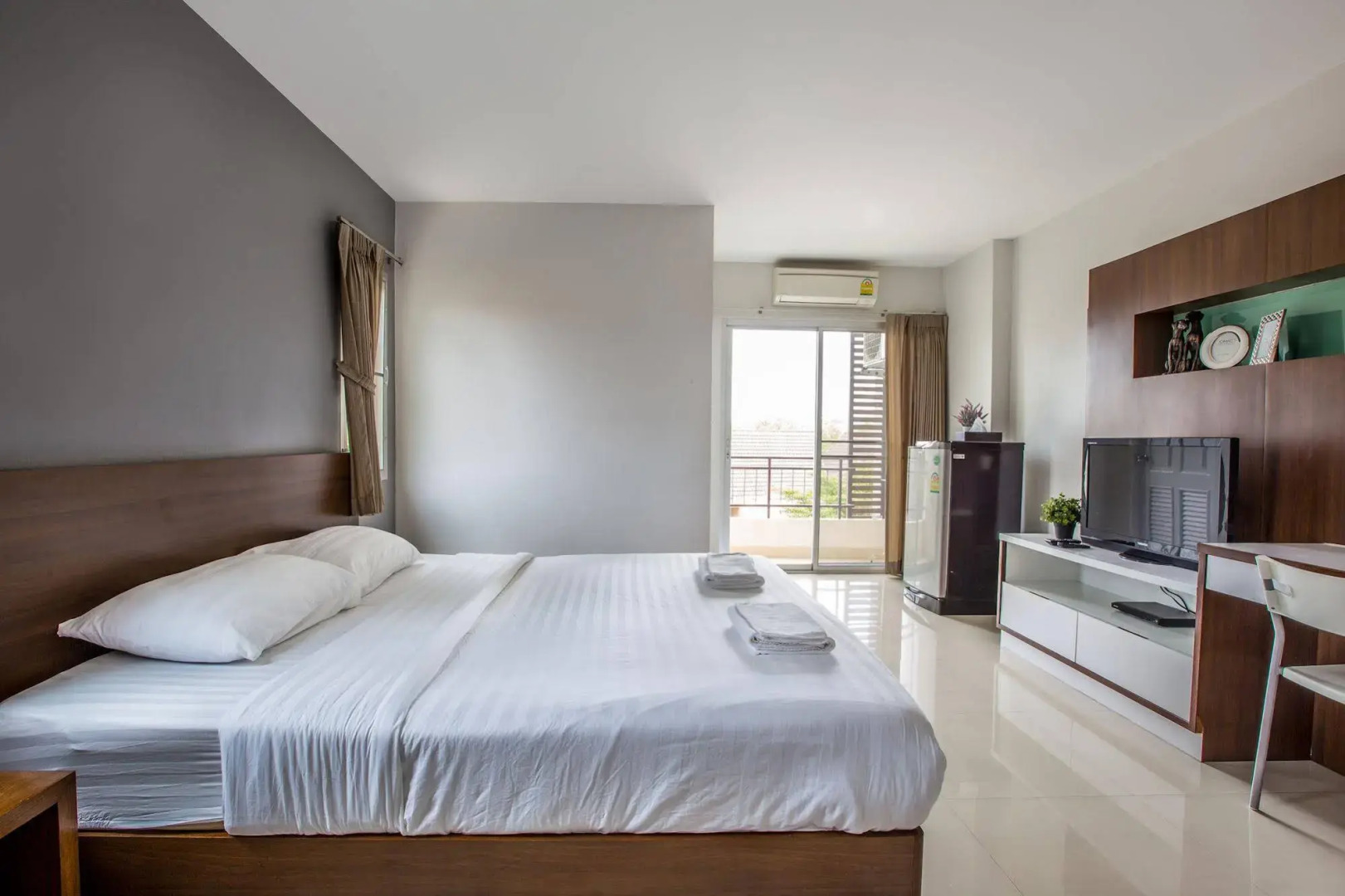 Central Place Serviced Apartment