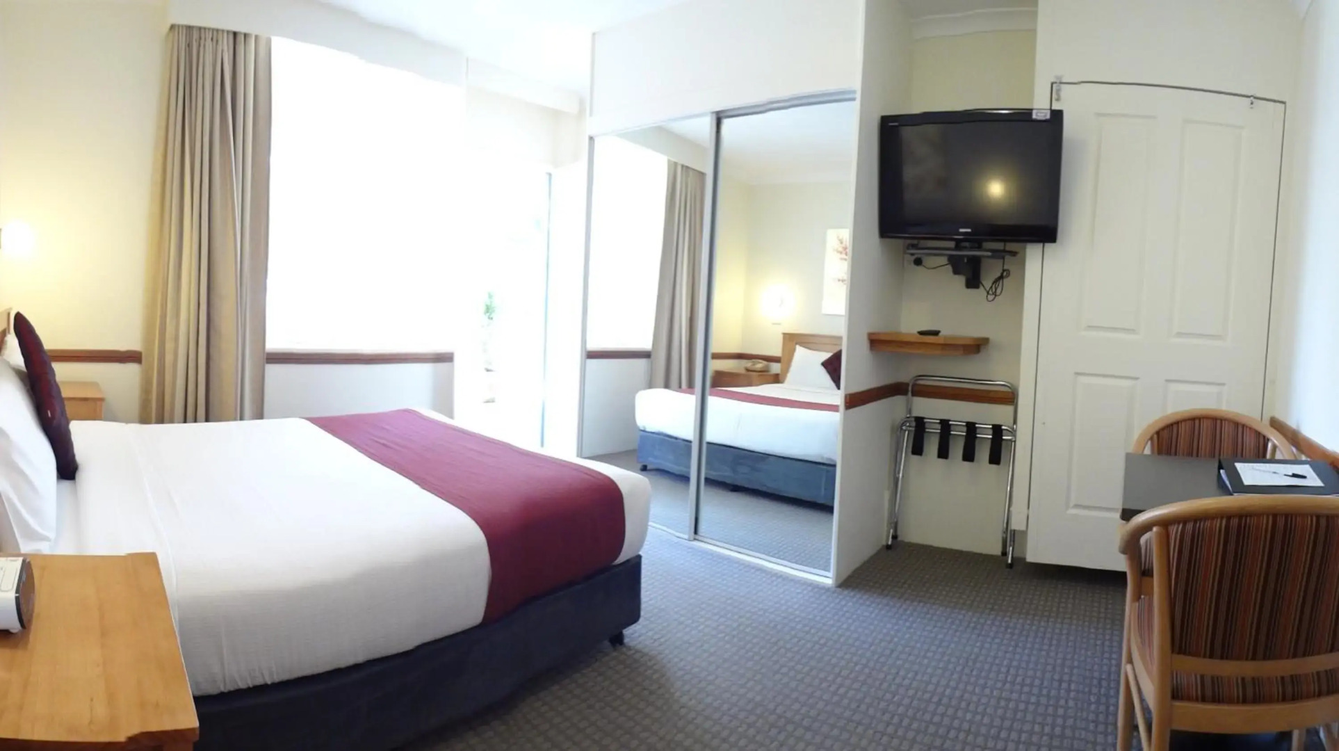 The 3 Explorers Motel