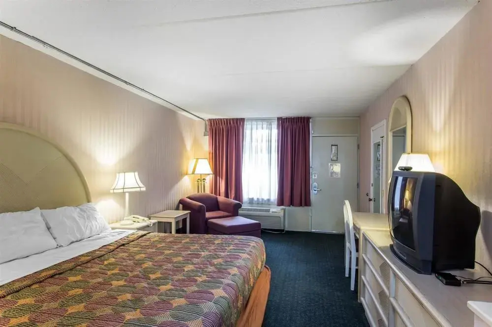 OYO Hotel Sweetwater TN West