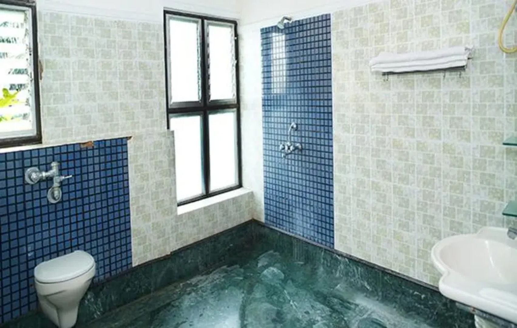 FabHotel Prime Indeedcare